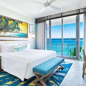 Deluxe Oceanfront King